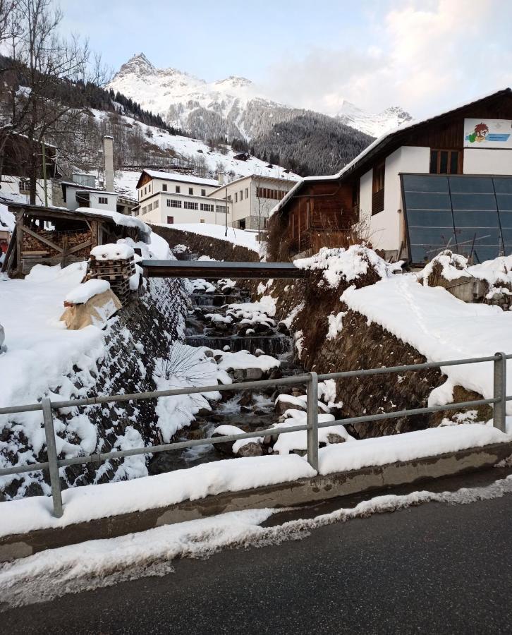 Casa Steilalva - Grosszuegiges Chalet Fuer Erholsamen Familienurlaub Surrein Kültér fotó